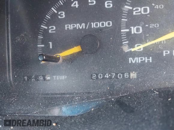 ✅ 1998 Chevrolet Silverado 1500 • VIN: 2GCEC19M4W1274520 • Lot: 43493637. Wystawiony na IAAI z przebiegiem 204 706 mil. Bezpłatny archiwum sprzedaży aukcyjnych z USA i szczegółowy raport historii pojazdu na DreamBid. Zdjęcie 7.