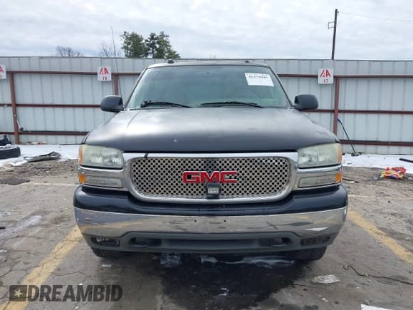 ✅ 2004 GMC Yukon SLT • VIN: 1GKEC13Z94J155468 • Lot: 41379947. Listed on IAAI with 309,815 mi. Free auction sales archive from the USA and detailed vehicle history report at DreamBid. Image 12.