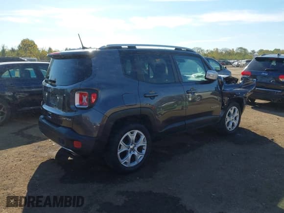 ✅ 2018 Jeep Renegade Limited • VIN: ZACCJBDB5JPJ10018 • Lot: 43543527. Wystawiony na IAAI z przebiegiem 49 333 mil. Bezpłatny archiwum sprzedaży aukcyjnych z USA i szczegółowy raport historii pojazdu na DreamBid. Zdjęcie 4.