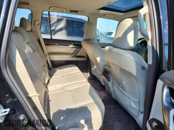 ✅ 2011 Lexus GX 460 • VIN: JTJBM7FX7B5024597 • Lot: 85321535. Wystawiony na Copart z przebiegiem 148 565 mil. Bezpłatny archiwum sprzedaży aukcyjnych z USA i szczegółowy raport historii pojazdu na DreamBid. Zdjęcie 11.