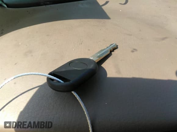 ✅ 2005 Ford Explorer XLT • VIN: 1FMZU73K15UB86788 • Lot: 42873403. Wystawiony na IAAI z przebiegiem 189 627 mil. Bezpłatny archiwum sprzedaży aukcyjnych z USA i szczegółowy raport historii pojazdu na DreamBid. Zdjęcie 11.