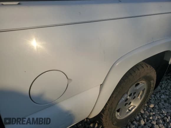 ✅ 2006 Chevrolet Silverado 1500 LT1 • VIN: 1GCEK14Z76Z135026 • Лот: 44262255. Опубликован ранее на Copart с пробегом Не указан. Бесплатный доступ к архиву аукционных продаж из США и подробный отчёт об истории автомобиля на DreamBid. Изображение 13.