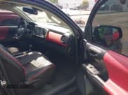 ✅ 2021 Toyota Tacoma SR • VIN: 3TMCZ5AN7MM427415 • Лот: 43029671. Опубликован ранее на IAAI с пробегом 117 304 миль. Бесплатный доступ к архиву аукционных продаж из США и подробный отчёт об истории автомобиля на DreamBid. Изображение 5.