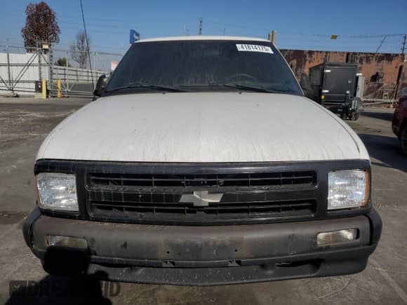 1997 Chevrolet Blazer LS с VIN 1GNCS13W8V2160076, выставлен на аукционе Copart как лот 41814175 с пробегом 126 730 миль миль и Списание • Salvage title. История ставок и продаж доступна на DreamBid. Изображение 5.