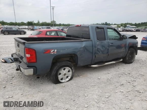 ✅ 2011 Chevrolet Silverado 1500 LT • VIN: 1GCRKSE34BZ143600 • Lot: 57847244. Listed on Copart with 286,640 mi. Free auction sales archive from the USA and detailed vehicle history report at DreamBid. Image 3.