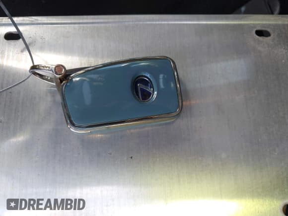 ✅ 2017 Lexus IS 200t • VIN: JTHBA1D24H5045205 • Lot: 43493109. Wystawiony na IAAI z przebiegiem 110 904 mil. Bezpłatny archiwum sprzedaży aukcyjnych z USA i szczegółowy raport historii pojazdu na DreamBid. Zdjęcie 11.