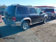 ✅ 2000 Ford Explorer Eddie Bauer • VIN: 1FMDU74E4YZA45773 • Lot: 41678121. Wystawiony na IAAI z przebiegiem 129 263 mil. Bezpłatny archiwum sprzedaży aukcyjnych z USA i szczegółowy raport historii pojazdu na DreamBid. Zdjęcie 4.