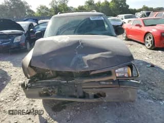 ✅ 1997 Chevrolet Blazer LS • VIN: 1GNDT13W6V2193899 • Lot: 69993485. Wystawiony na Copart z przebiegiem 142 583 mil. Bezpłatny archiwum sprzedaży aukcyjnych z USA i szczegółowy raport historii pojazdu na DreamBid. Zdjęcie 5.