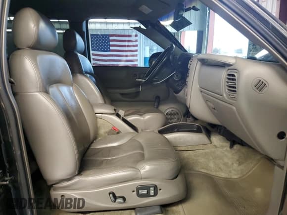 ✅ 2003 Chevrolet S-10 LS • VIN: 1GCCS19X138163209 • Lot: 85962194. Listed on Copart with 74,540 mi. Free auction sales archive from the USA and detailed vehicle history report at DreamBid. Image 7.