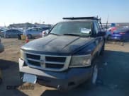 ✅ 2010 Dodge Dakota Bighorn/Lonestar • VIN: 1D7CW3GK1AS155513 • Lot: 41437670. Wystawiony na IAAI z przebiegiem 184 199 mil. Bezpłatny archiwum sprzedaży aukcyjnych z USA i szczegółowy raport historii pojazdu na DreamBid. Zdjęcie 12.