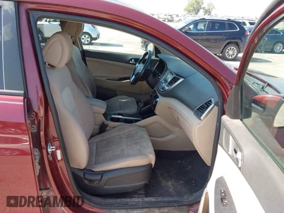 2016 Hyundai Tucson Sport with VIN KM8J3CA24GU084397, listed as a IAAI auction lot 42701460 with 105,474 mi miles and . Bid and sale history available at DreamBid. Image 5.