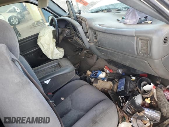 ✅ 2005 Chevrolet Silverado 2500HD Work Truck • VIN: 1GCHC29U95E298506 • Lot: 68162005. Listed on Copart with Not provided. Free auction sales archive from the USA and detailed vehicle history report at DreamBid. Image 8.