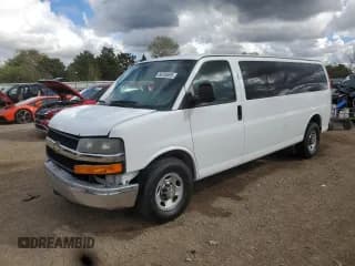 ✅ 2014 Chevrolet Express Passenger LT • VIN: 1GAZG1FG5E1163928 • Lot: 86705695. Listed on Copart with 85,738 mi. Free auction sales archive from the USA and detailed vehicle history report at DreamBid. Image 1.