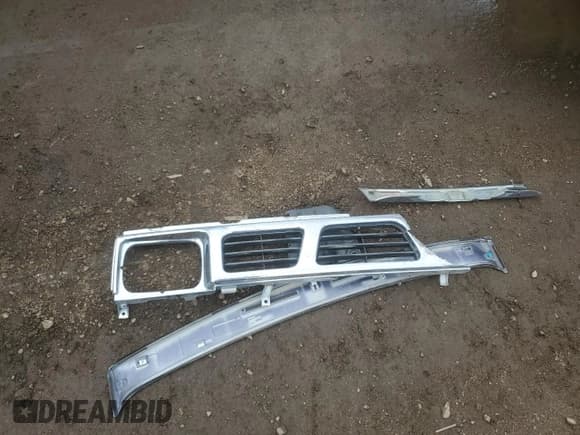 ✅ 1994 Nissan Frontier SE • VIN: 1N6HD16Y1RC361367 • Лот: 58622595. Опубликован ранее на Copart с пробегом 145 455 миль. Бесплатный доступ к архиву аукционных продаж из США и подробный отчёт об истории автомобиля на DreamBid. Изображение 12.