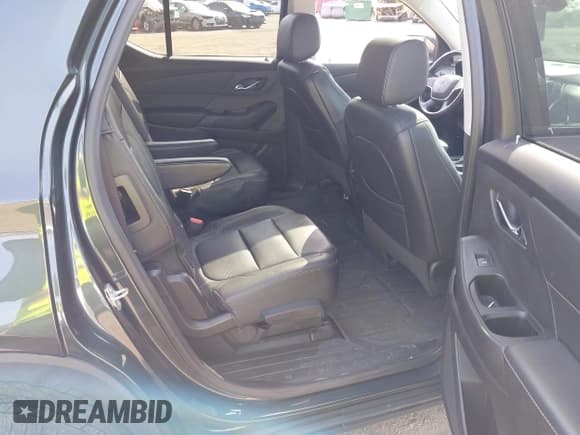 ✅ 2021 Chevrolet Traverse RS • VIN: 1GNEVJKW4MJ141708 • Lot: 41691433. Wystawiony na IAAI z przebiegiem 65 562 mil. Bezpłatny archiwum sprzedaży aukcyjnych z USA i szczegółowy raport historii pojazdu na DreamBid. Zdjęcie 8.