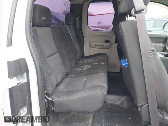 ✅ 2013 Chevrolet Silverado 2500HD Work Truck • VIN: 1GC2KVCG8DZ253237 • Lot: 41149947. Wystawiony na IAAI z przebiegiem 326 965 mil. Bezpłatny archiwum sprzedaży aukcyjnych z USA i szczegółowy raport historii pojazdu na DreamBid. Zdjęcie 8.