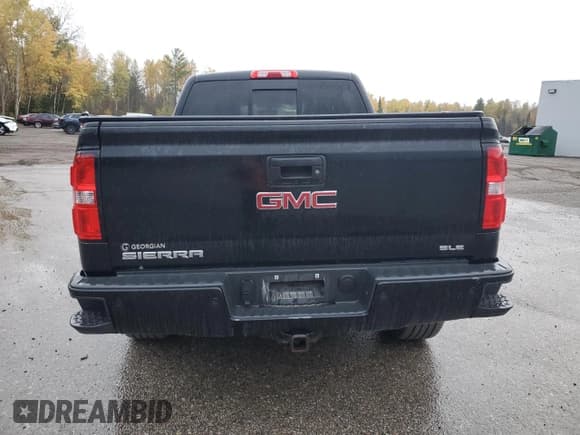 ✅ 2018 GMC Sierra 1500 SLE • VIN: 3GTU2MEC6JG444602 • Лот: 89868435. Опубликован ранее на Copart с пробегом 246 313 миль. Бесплатный доступ к архиву аукционных продаж из США и подробный отчёт об истории автомобиля на DreamBid. Изображение 6.