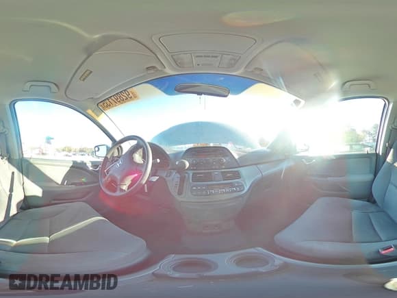 ✅ 2005 Honda Odyssey EX • VIN: 5FNRL38415B054004 • Lot: 92897135. Wystawiony na Copart z przebiegiem 135 104 mil. Bezpłatny archiwum sprzedaży aukcyjnych z USA i szczegółowy raport historii pojazdu na DreamBid. Zdjęcie 14.