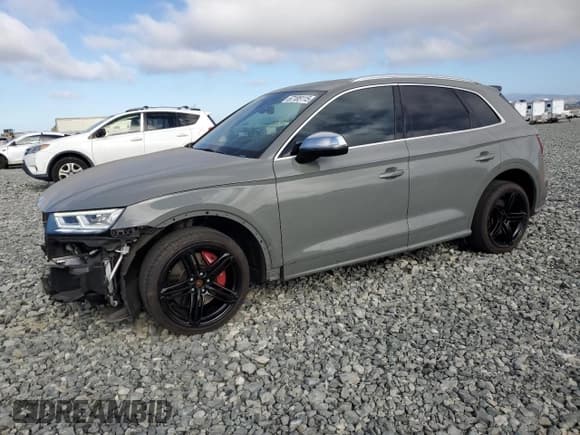 ✅ 2020 Audi SQ5 Premium Plus • VIN: WA1B4AFY5L2123151 • Lot: 67185115. Listed on Copart with 40,020 mi. Free auction sales archive from the USA and detailed vehicle history report at DreamBid. Image 1.