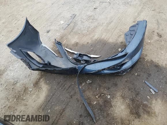 ✅ 2013 Hyundai Sonata SE • VIN: 5NPEC4AC5DH695954 • Lot: 71154224. Listed on Copart with 174,314 mi. Free auction sales archive from the USA and detailed vehicle history report at DreamBid. Image 12.