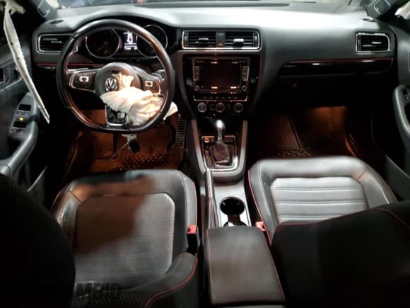 ✅ 2015 Volkswagen Jetta GLI SE • VIN: 3VW4T7AJ1FM291037 • Lot: 84929704. Listed on Copart with 115,942 mi. Free auction sales archive from the USA and detailed vehicle history report at DreamBid. Image 8.