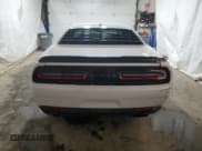 ✅ 2016 Dodge Challenger R/T Scat Pack • VIN: 2C3CDZFJ5GH158298 • Lot: 64873004. Wystawiony na Copart z przebiegiem 49 588 mil. Bezpłatny archiwum sprzedaży aukcyjnych z USA i szczegółowy raport historii pojazdu na DreamBid. Zdjęcie 6.