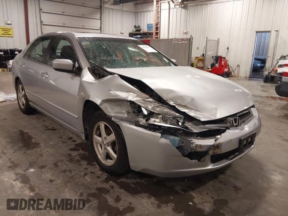 ✅ 2004 Honda Accord EX • VIN: 1HGCM56824A052596 • Lot: 43565674. Listed on IAAI with 124,849 mi. Free auction sales archive from the USA and detailed vehicle history report at DreamBid. Image 1.