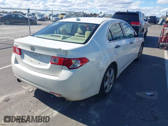 ✅ 2010 Acura TSX • VIN: JH4CU2F61AC038263 • Lot: 43655966. Wystawiony na IAAI z przebiegiem 144 627 mil. Bezpłatny archiwum sprzedaży aukcyjnych z USA i szczegółowy raport historii pojazdu na DreamBid. Zdjęcie 4.