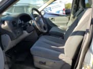 ✅ 2005 Dodge Caravan SXT • VIN: 2D4GP44LX5R507512 • Lot: 81805525. Wystawiony na Copart z przebiegiem 81 204 mil. Bezpłatny archiwum sprzedaży aukcyjnych z USA i szczegółowy raport historii pojazdu na DreamBid. Zdjęcie 7.