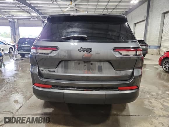 ✅ 2022 Jeep Grand Cherokee Altitude • VIN: 1C4RJKAG6N8543082 • Lot: 71979865. Listed on Copart with 51,989 mi. Free auction sales archive from the USA and detailed vehicle history report at DreamBid. Image 6.