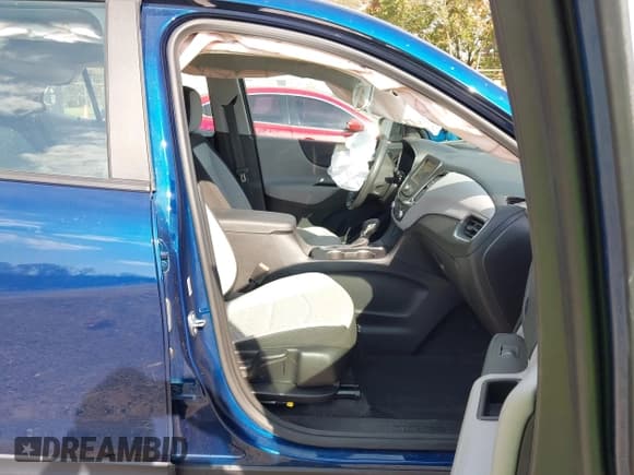 ✅ 2022 Chevrolet Equinox LS • VIN: 3GNAXHEV3NS204009 • Lot: 43621538. Wystawiony na IAAI z przebiegiem 37 183 mil. Bezpłatny archiwum sprzedaży aukcyjnych z USA i szczegółowy raport historii pojazdu na DreamBid. Zdjęcie 5.