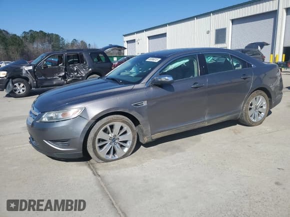 ✅ 2011 Ford Taurus Limited • VIN: 1FAHP2JW5BG132894 • Lot: 46996815. Wystawiony na Copart z przebiegiem 76 980 mil. Bezpłatny archiwum sprzedaży aukcyjnych z USA i szczegółowy raport historii pojazdu na DreamBid. Zdjęcie 1.