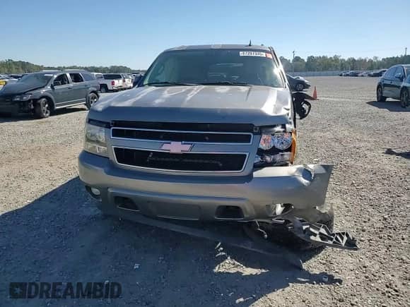 2008 Chevrolet Tahoe LTZ с VIN 1GNFC13018J194599, выставлен на аукционе Copart как лот 87207335 с пробегом 254 975 миль миль и Списание • Salvage title. История ставок и продаж доступна на DreamBid. Изображение 14.