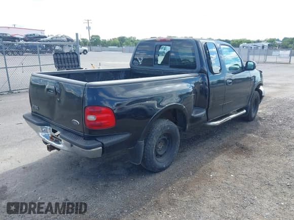 ✅ 1999 Ford F-150 XL • VIN: 2FTRX08L8XCB13909 • Lot: 43072515. Listed on IAAI with 219,146 mi. Free auction sales archive from the USA and detailed vehicle history report at DreamBid. Image 4.