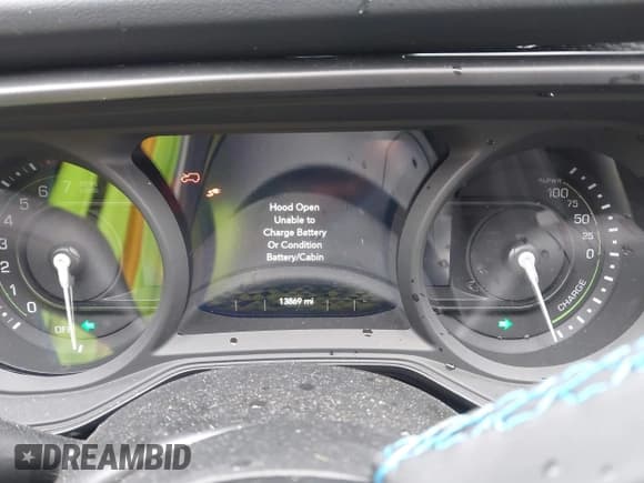 ✅ 2024 Jeep Wrangler Rubicon X • VIN: 1C4RJXR65RW128748 • Lot: 43690628. Listed on IAAI with 13,869 mi. Free auction sales archive from the USA and detailed vehicle history report at DreamBid. Image 7.