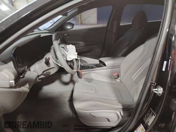 2024 Hyundai Elantra SEL with VIN KMHLM4DG4RU676954, listed as a Copart auction lot 72047765 with 28,360 mi miles and Clean title. Bid and sale history available at DreamBid. Image 7.