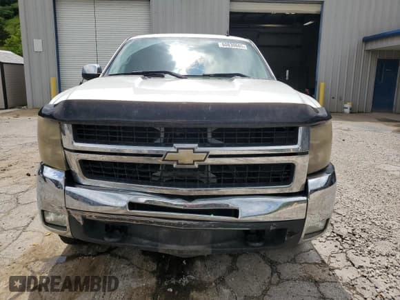 ✅ 2009 Chevrolet Silverado 2500HD LT • VIN: 1GCHK59K99E164782 • Лот: 60830665. Опубликован ранее на Copart с пробегом 132 567 миль. Бесплатный доступ к архиву аукционных продаж из США и подробный отчёт об истории автомобиля на DreamBid. Изображение 5.