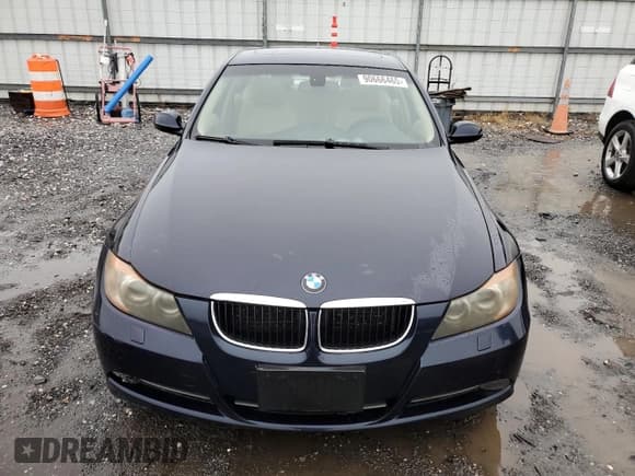 ✅ 2008 BMW 3 Series 328i • VIN: WBAVA33598KX84400 • Лот: 90666465. Опубликован ранее на Copart с пробегом Не указан. Бесплатный доступ к архиву аукционных продаж из США и подробный отчёт об истории автомобиля на DreamBid. Изображение 5.