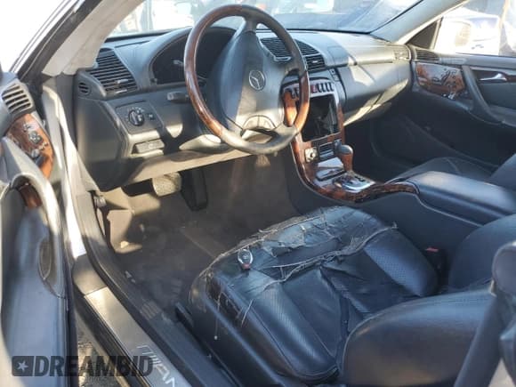 ✅ 2001 Mercedes-Benz CL AMG • VIN: WDBPJ73J71A015789 • Lot: 47043564. Wystawiony na Copart z przebiegiem Nie podano. Bezpłatny archiwum sprzedaży aukcyjnych z USA i szczegółowy raport historii pojazdu na DreamBid. Zdjęcie 8.