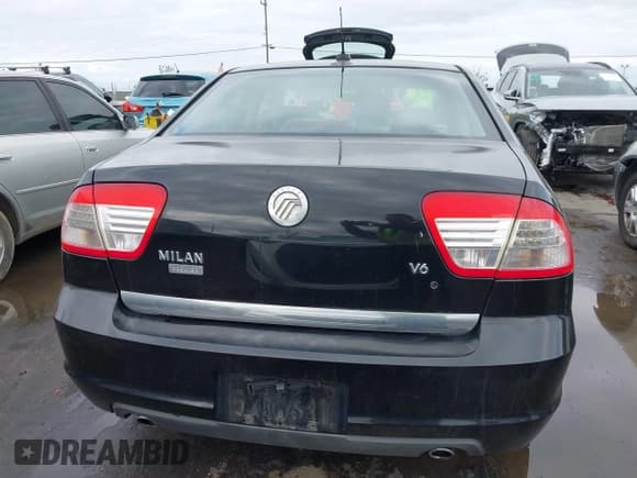 ✅ 2007 Mercury Milan Premier • VIN: 3MEHM08117R651506 • Lot: 43735123. Wystawiony na IAAI z przebiegiem 184 286 mil. Bezpłatny archiwum sprzedaży aukcyjnych z USA i szczegółowy raport historii pojazdu na DreamBid. Zdjęcie 16.