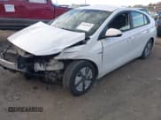 ✅ 2018 Hyundai Ioniq Blue • VIN: KMHC65LC4JU103376 • Lot: 41463545. Wystawiony na IAAI z przebiegiem 115 116 mil. Bezpłatny archiwum sprzedaży aukcyjnych z USA i szczegółowy raport historii pojazdu na DreamBid. Zdjęcie 2.