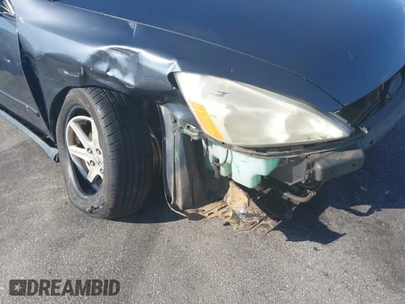 ✅ 2004 Honda Accord EX • VIN: 1HGCM66574A004569 • Lot: 43174513. Listed on IAAI with 286,029 mi. Free auction sales archive from the USA and detailed vehicle history report at DreamBid. Image 18.