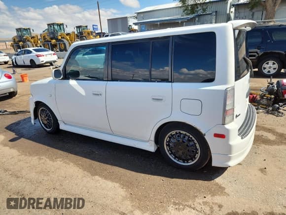 ✅ 2004 Scion xB • VIN: JTLKT334440157119 • Лот: 86328205. Опубликован ранее на Copart с пробегом 208 850 миль. Бесплатный доступ к архиву аукционных продаж из США и подробный отчёт об истории автомобиля на DreamBid. Изображение 2.