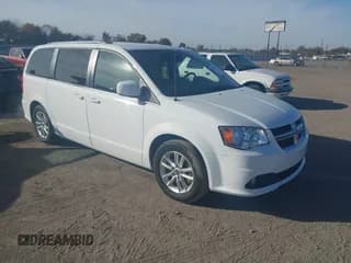 ✅ 2020 Dodge Grand Caravan SXT • VIN: 2C4RDGCG6LR153912 • Лот: 43641519. Опубликован ранее на IAAI с пробегом 204 586 миль. Бесплатный доступ к архиву аукционных продаж из США и подробный отчёт об истории автомобиля на DreamBid. Изображение 1.