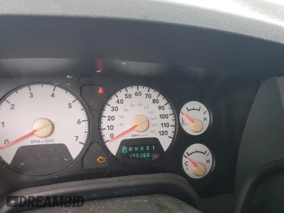 ✅ 2008 Dodge 1500 SLT • VIN: 1D7HA18228S597282 • Лот: 77688234. Опубликован ранее на Copart с пробегом 195 366 миль. Бесплатный доступ к архиву аукционных продаж из США и подробный отчёт об истории автомобиля на DreamBid. Изображение 9.