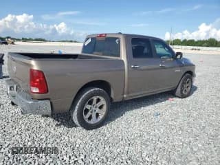 ✅ 2010 Dodge 1500 SLT • VIN: 1D7RB1CT6AS193439 • Lot: 51437095. Wystawiony na Copart z przebiegiem 147 903 mil. Bezpłatny archiwum sprzedaży aukcyjnych z USA i szczegółowy raport historii pojazdu na DreamBid. Zdjęcie 3.