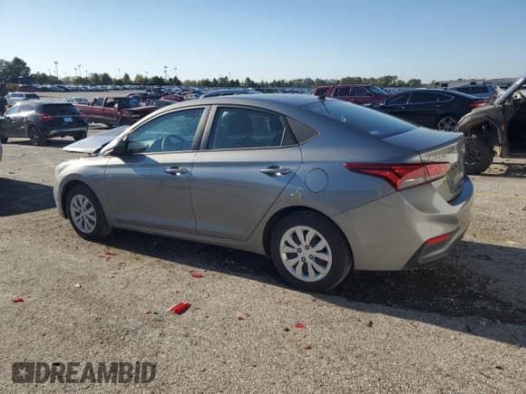 ✅ 2022 Hyundai Accent SE • VIN: 3KPC24A63NE180087 • Lot: 87422955. Wystawiony na Copart z przebiegiem 56 728 mil. Bezpłatny archiwum sprzedaży aukcyjnych z USA i szczegółowy raport historii pojazdu na DreamBid. Zdjęcie 2.