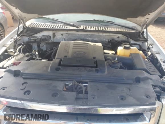 ✅ 2007 Ford Expedition Eddie Bauer • VIN: 1FMFU17547LA46814 • Lot: 43762398. Listed on IAAI with 339,471 mi. Free auction sales archive from the USA and detailed vehicle history report at DreamBid. Image 10.