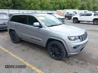 2018 Jeep Grand Cherokee Altitude z VIN 1C4RJFAGXJC309316, wystawiony jako IAAI lot #43154455 z przebiegiem 88 768 mil mil oraz . Historia ofert i sprzedaży dostępna na DreamBid. Obrazek 1.