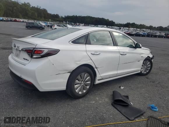 ✅ 2017 Hyundai Sonata SE • VIN: KMHE24L16HA056246 • Lot: 81127175. Wystawiony na Copart z przebiegiem 104 882 mil mil. Skorzystaj z bezpłatnego archiwum sprzedaży aukcyjnych z USA i zobacz szczegółowy raport historii pojazdu na DreamBid. Zdjęcie 3.
